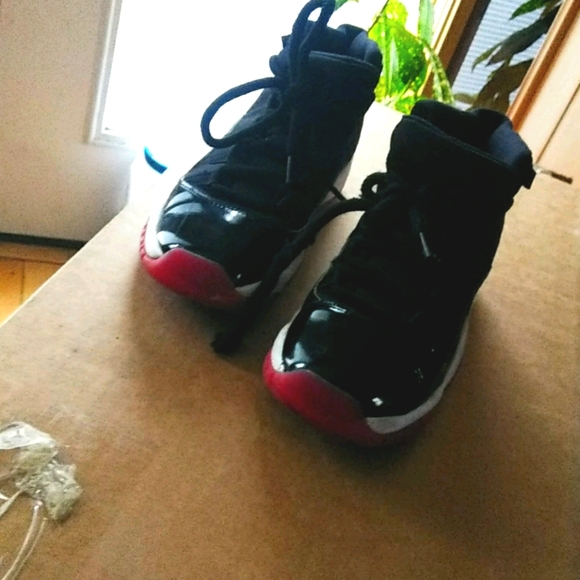 Jordan Bred 11s